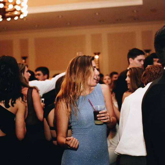 Meet your Posher, Sarah - Picture 1 of 1